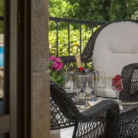Quaint In Sveti Lovrec Pazenaticki With Swimming Pool *